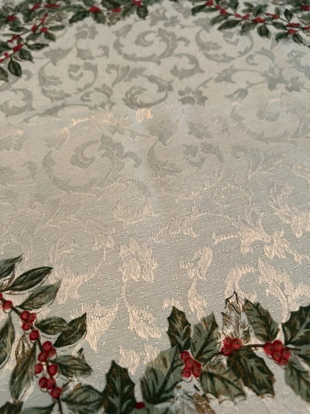 Fashion Industries Christmas Tablecloth 70